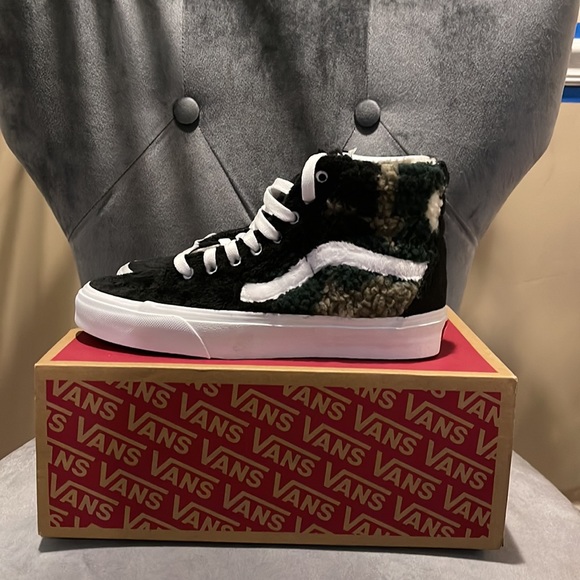 New Vans Sk8-Hi Sherpa Camo/Black size W8.5 M7.0 - Picture 3 of 9